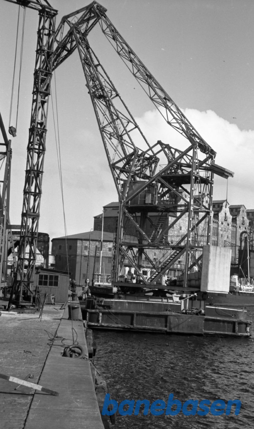 Flytning af kran Flytning af kran