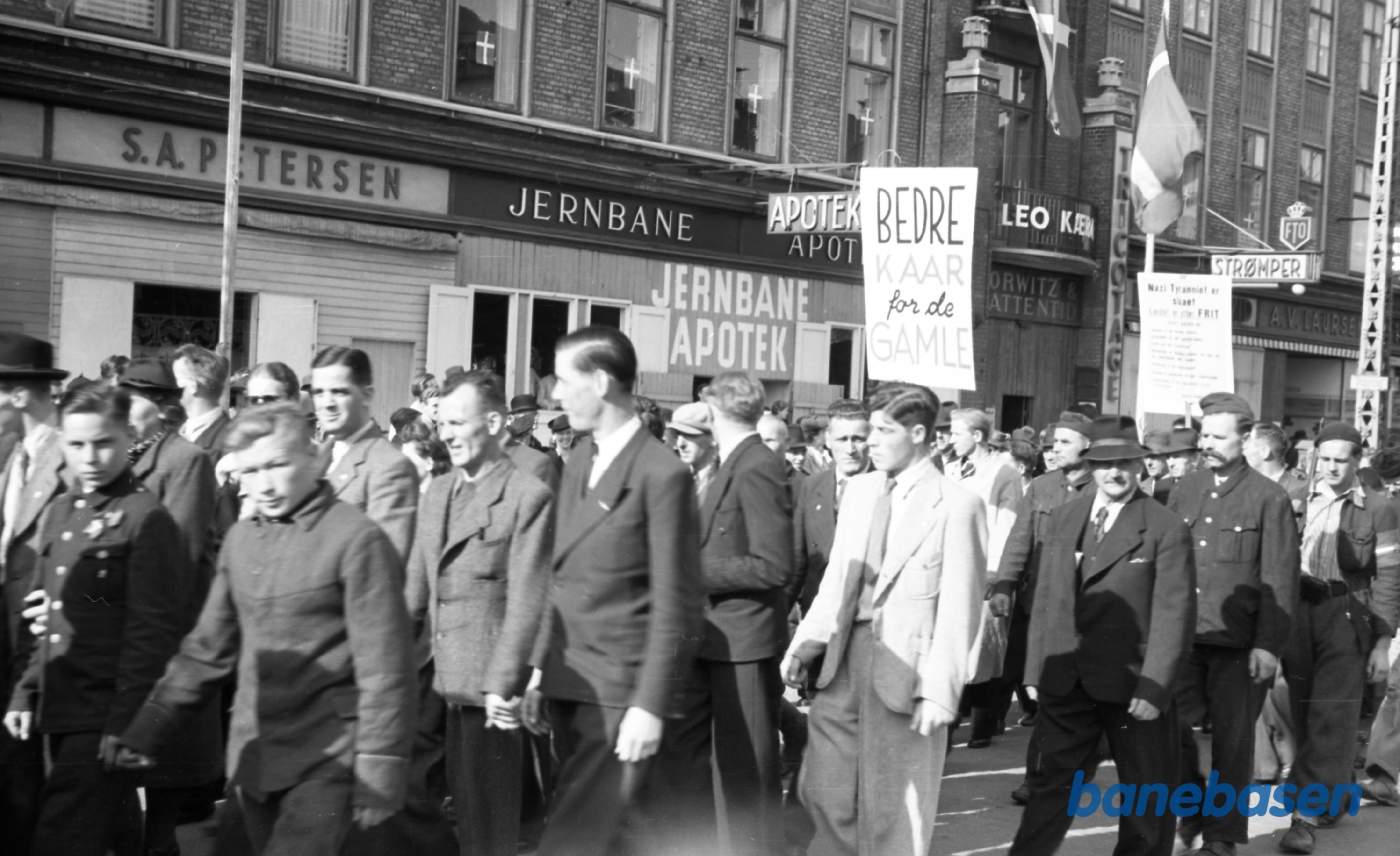 Optog i Århus i anledning af befrielsen Optog i Århus i anledning af befrielsen