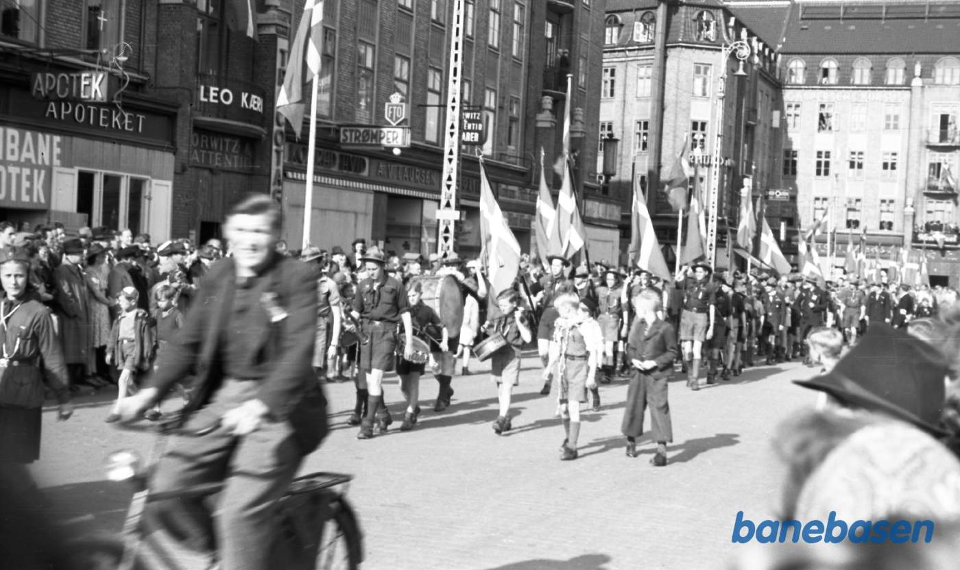 Optog i Århus i anledning af befrielsen Optog i Århus i anledning af befrielsen