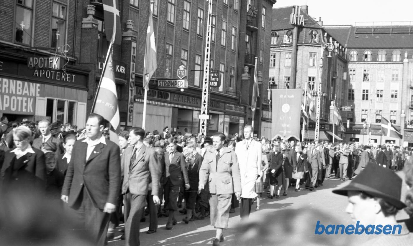 Optog i Århus i anledning af befrielsen Optog i Århus i anledning af befrielsen