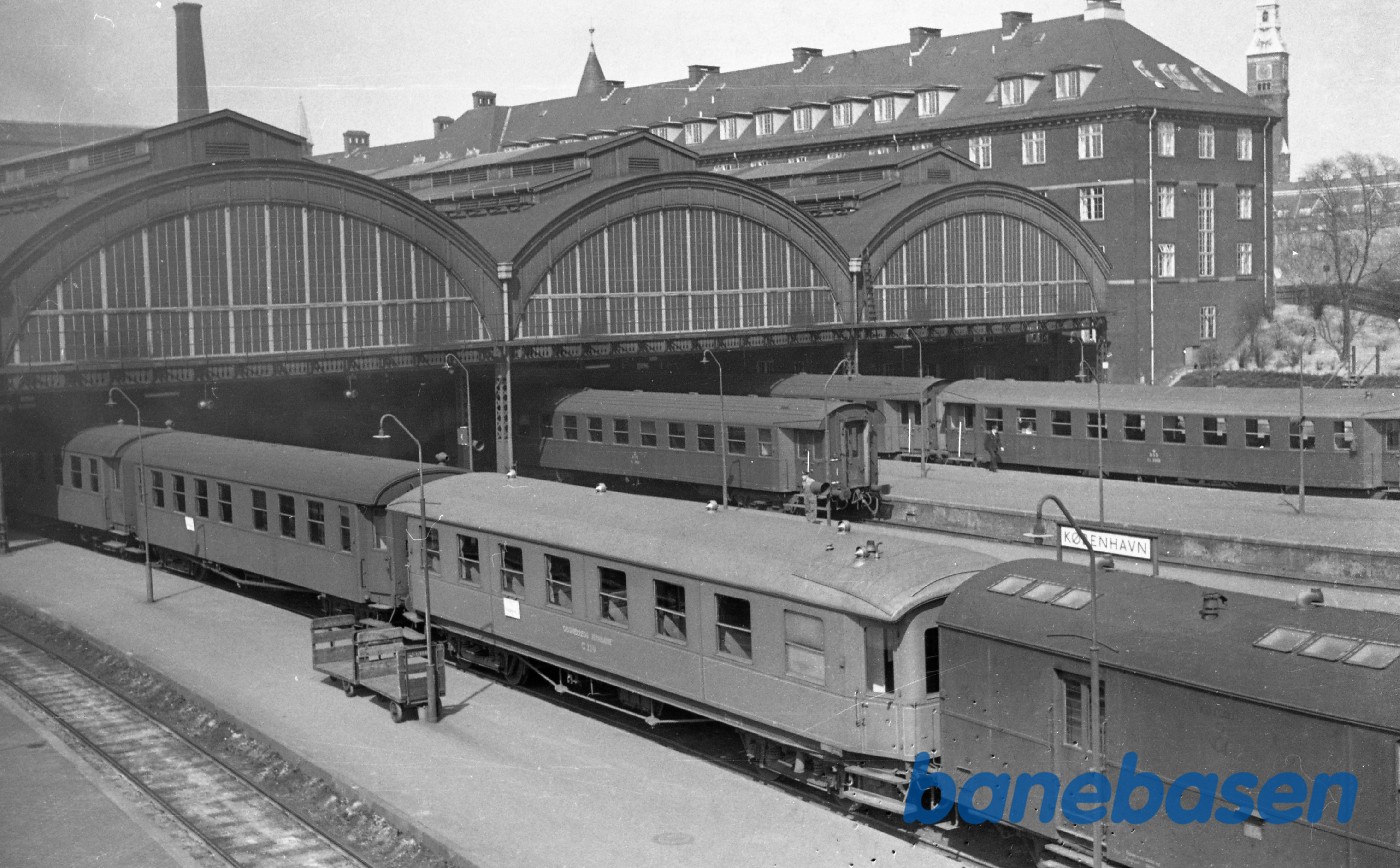 OHJ C 220 i gennemgående tog til OHJ OHJ C 220 i gennemgående tog til OHJ