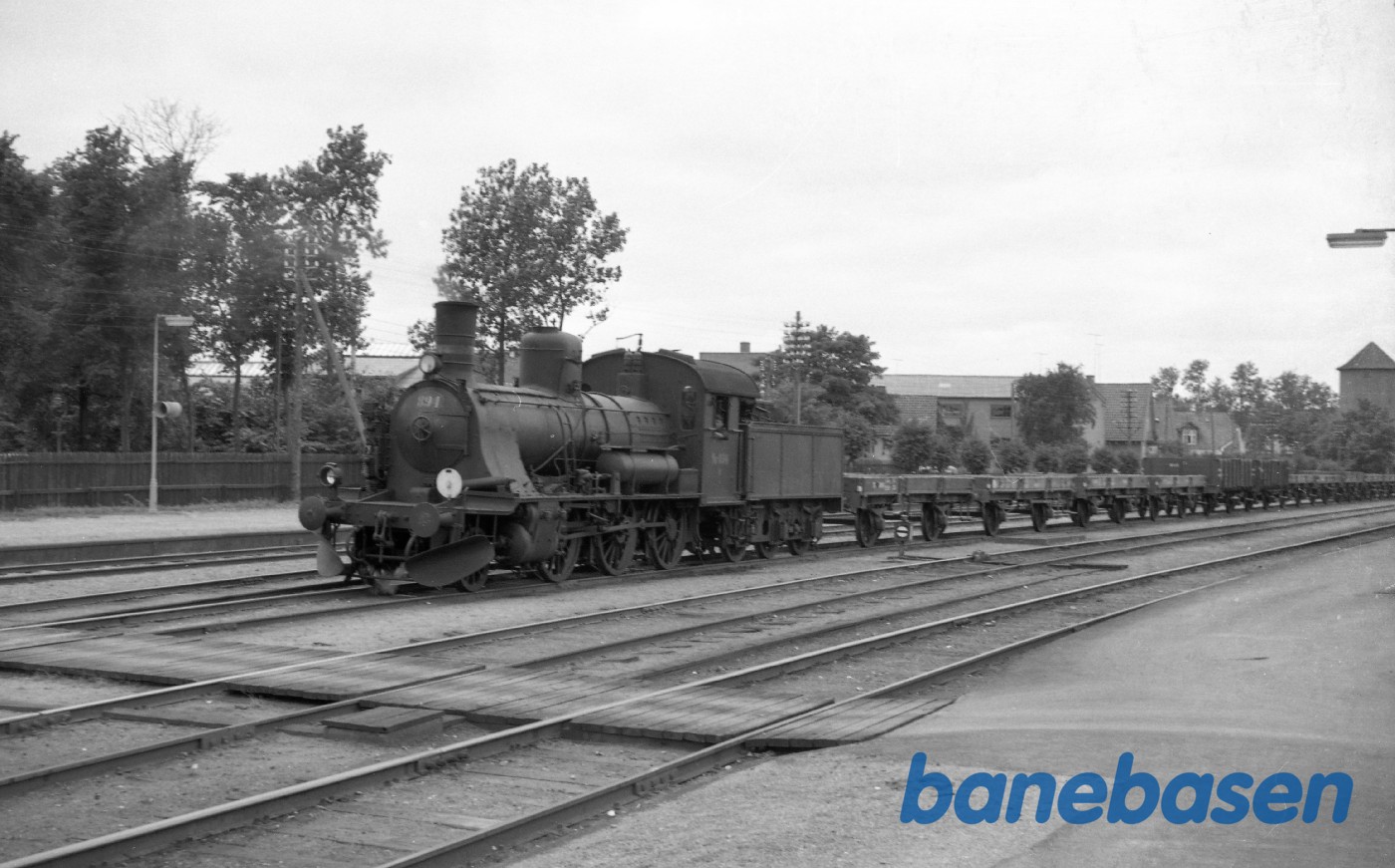 D 894 ankommer med særgodstoq D 894 ankommer med særgodstoq