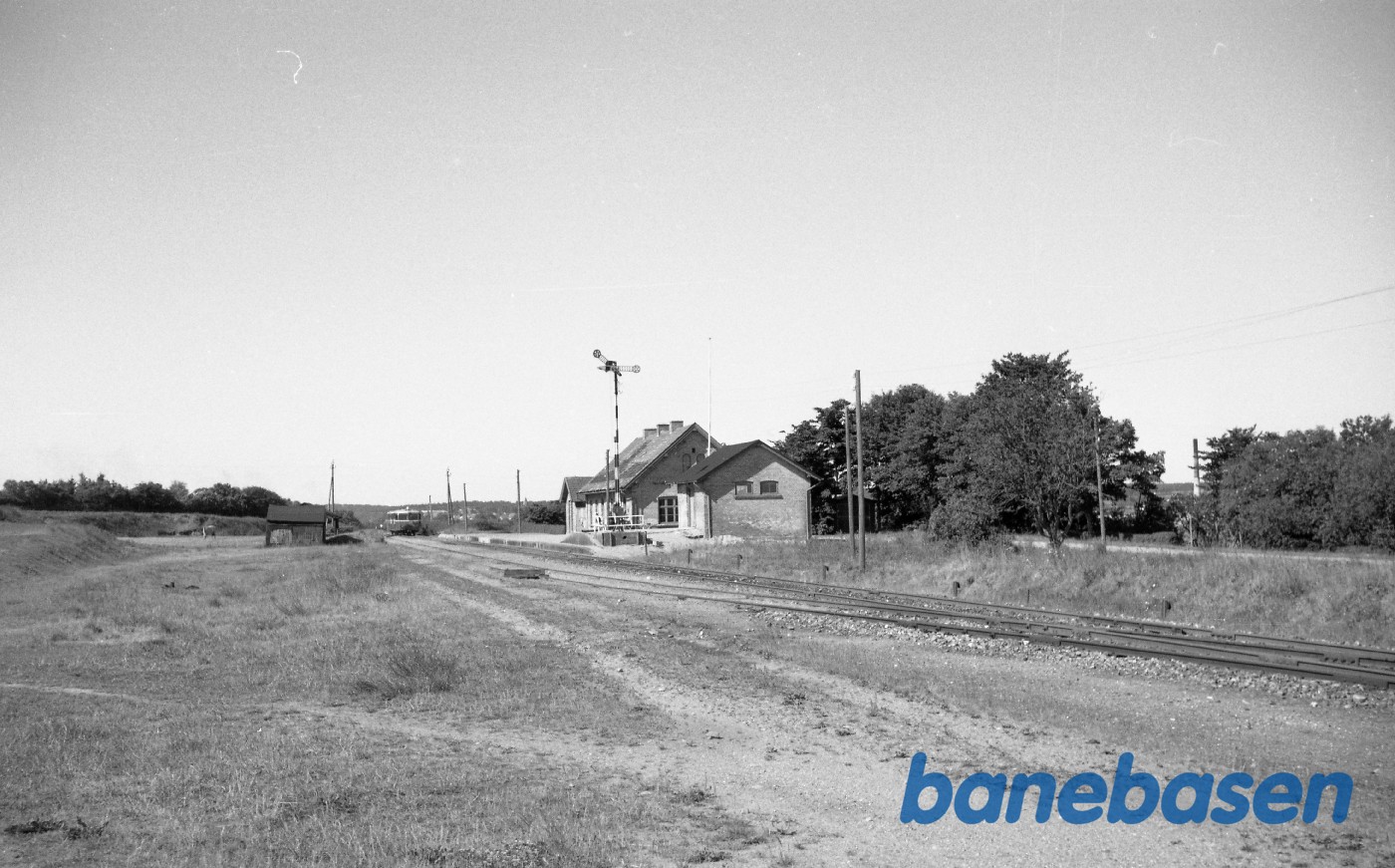 Visborg station med skinnebus Visborg station med skinnebus