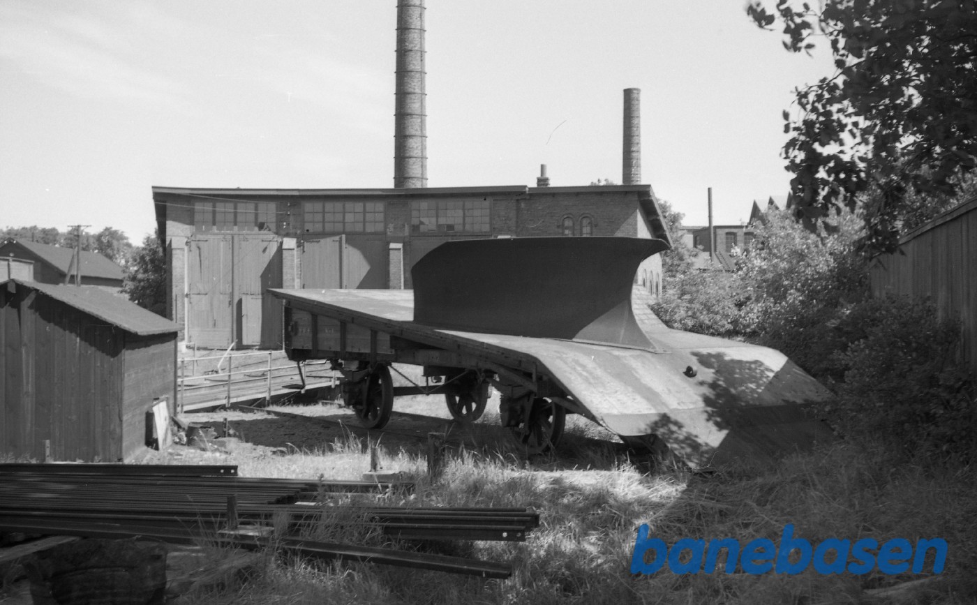 FFJ plov 1 ved remisen FFJ plov 1 ved remisen