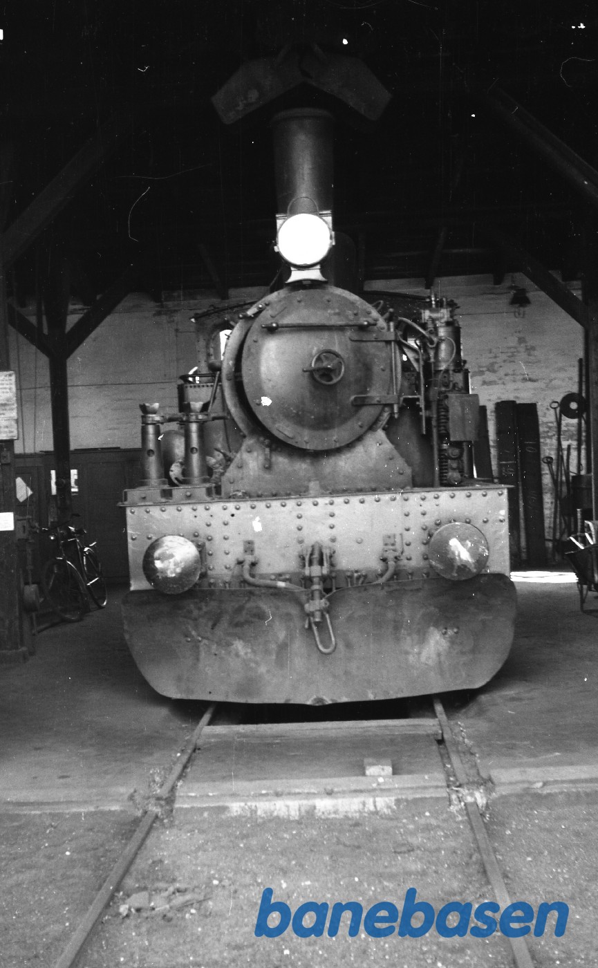Lokomotiv nr 2 i remisen Lokomotiv nr 2 i remisen