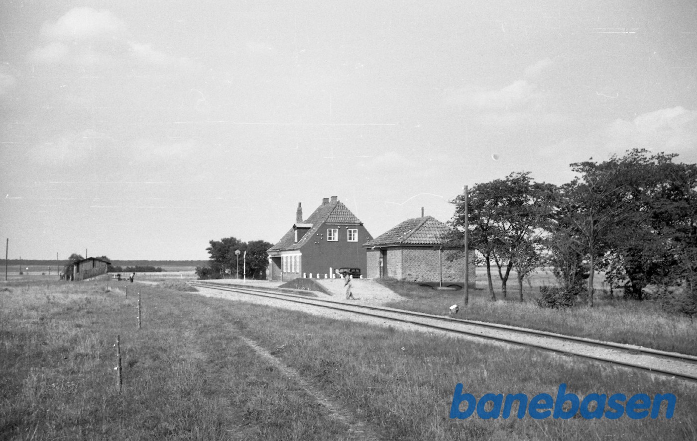 Gravlunde station Gravlunde station