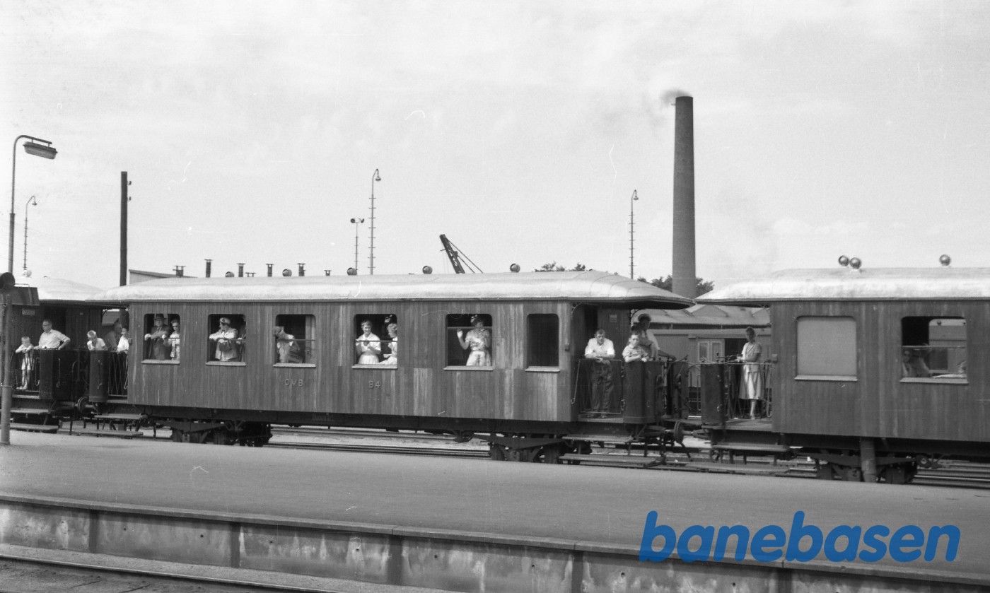Odense station med OMB B 4 Odense station med OMB B 4