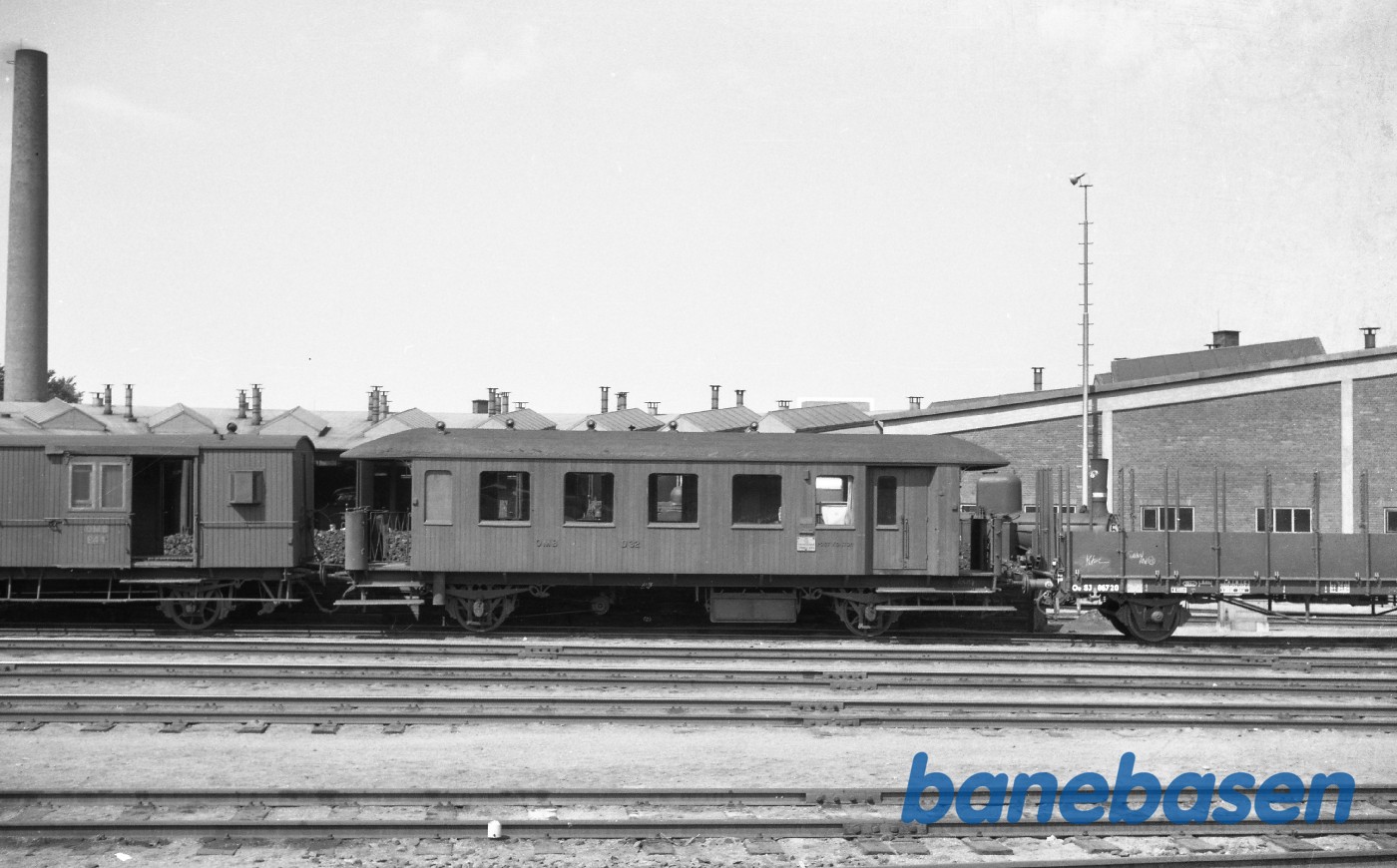 Odense station. OMB D 32 Odense station. OMB D 32