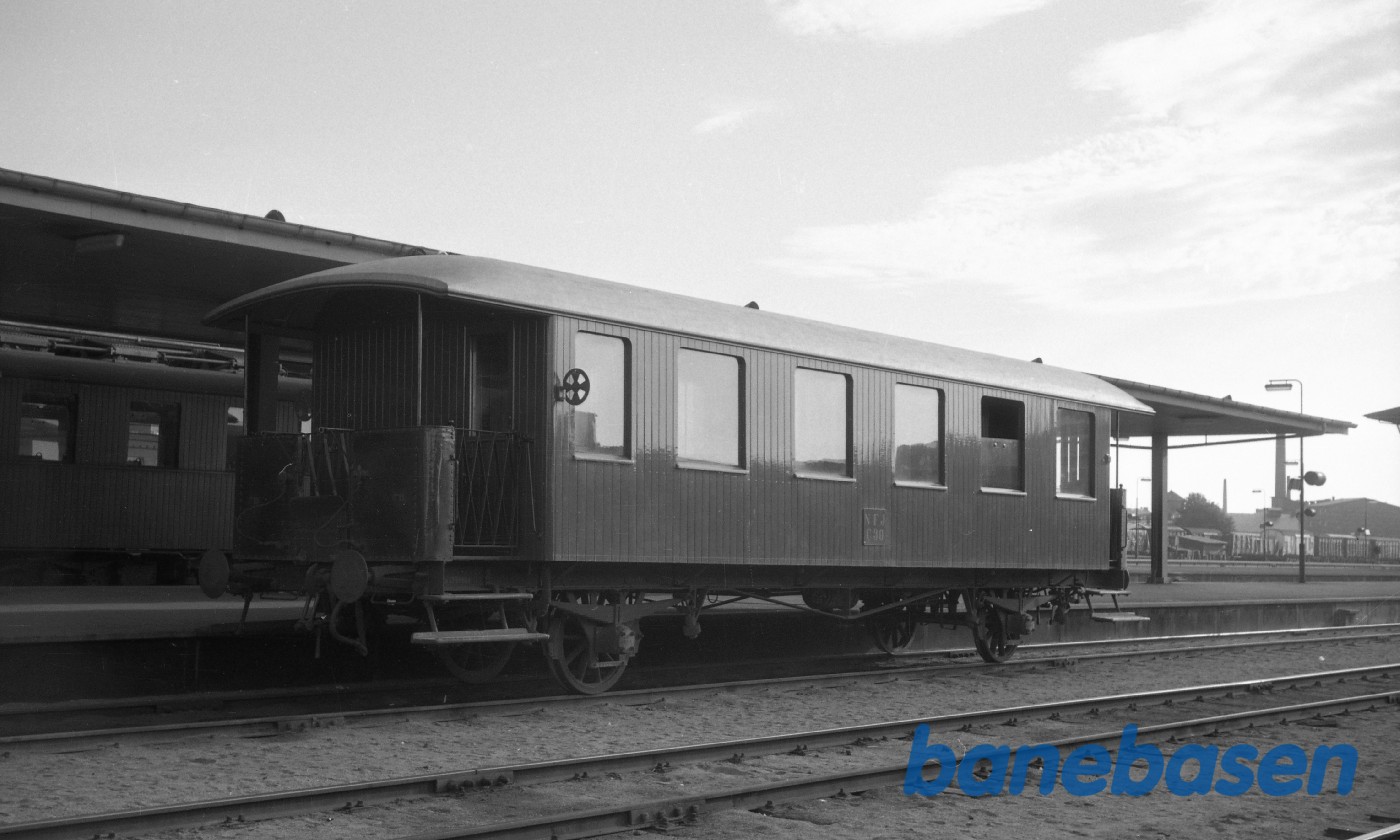 Odense station. NFJ C 30 Odense station. NFJ C 30