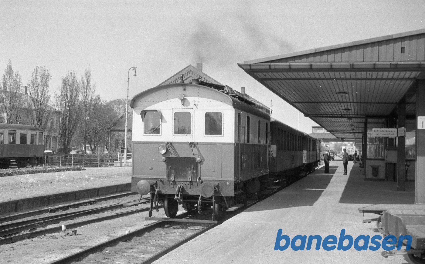 HFHJ M 10 med tog mod Hundested HFHJ M 10 med tog mod Hundested