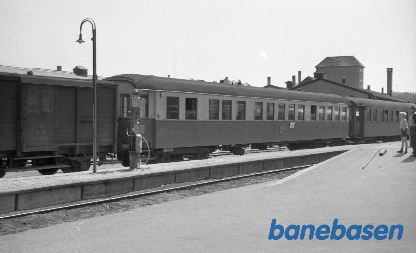 HFHJ 54 på Hillerød station HFHJ 54 på Hillerød station