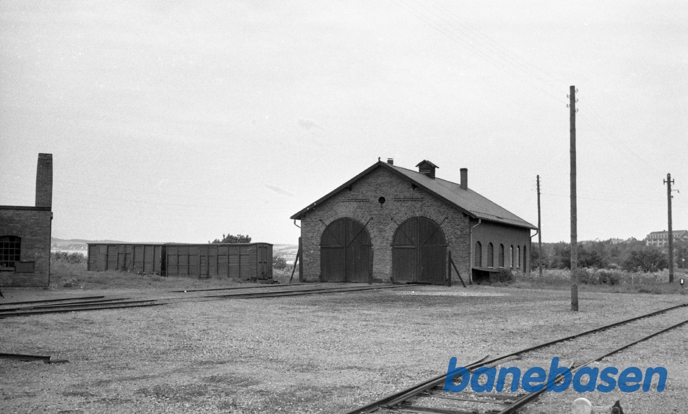 Ebeltoft station. Remise 1 Ebeltoft station. Remise 1