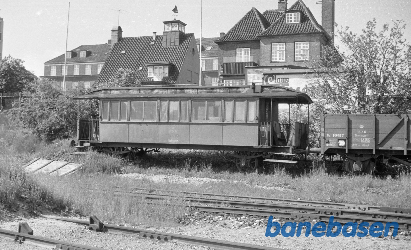 Tidl. KSB C 20 som DSB CYP, i brug som opholdsrum ved Helgoland Tidl. KSB C 20 som DSB CYP, i brug som opholdsrum ved Helgoland