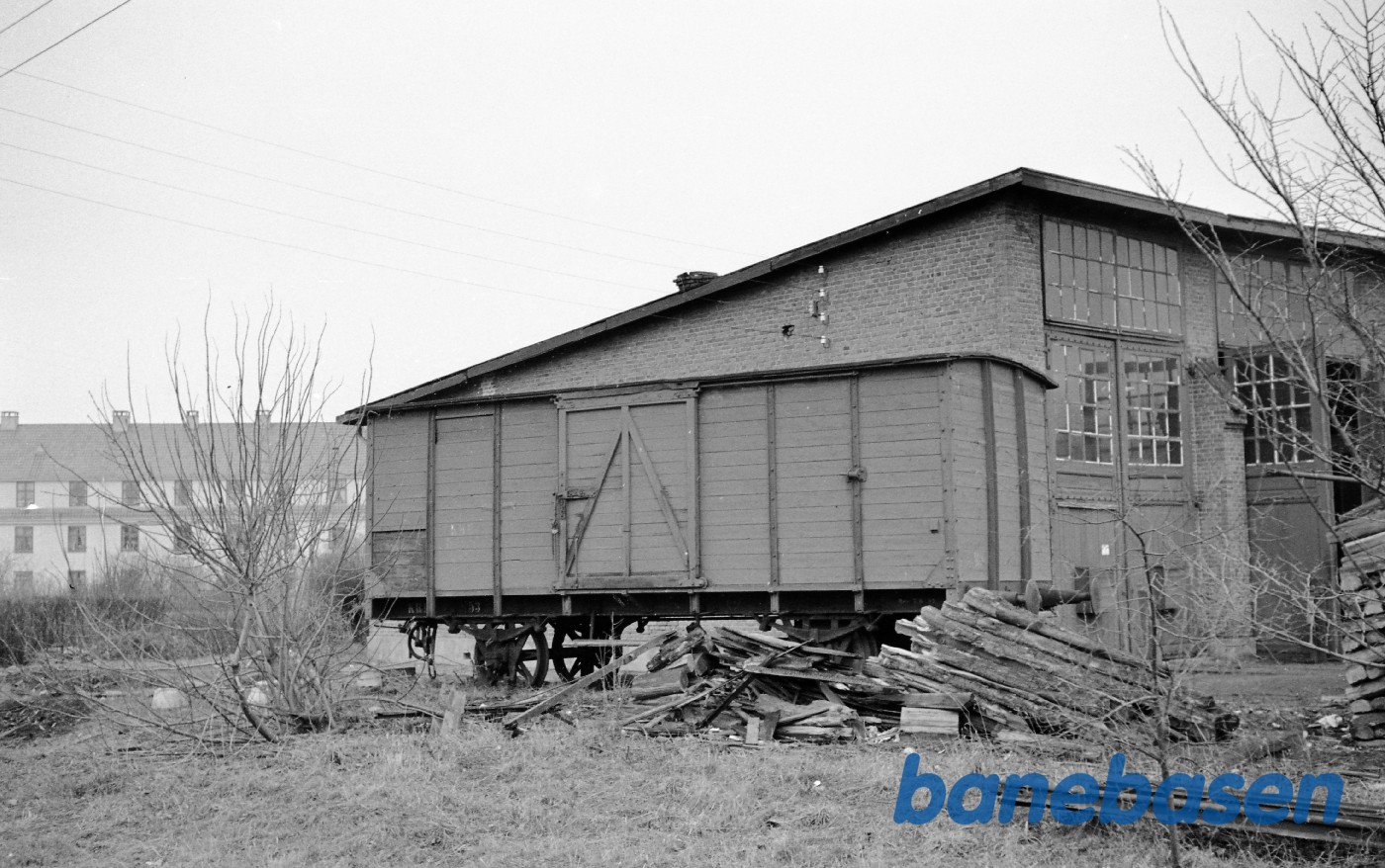 KRB remisen i Køge med KRB J 53 KRB remisen i Køge med KRB J 53
