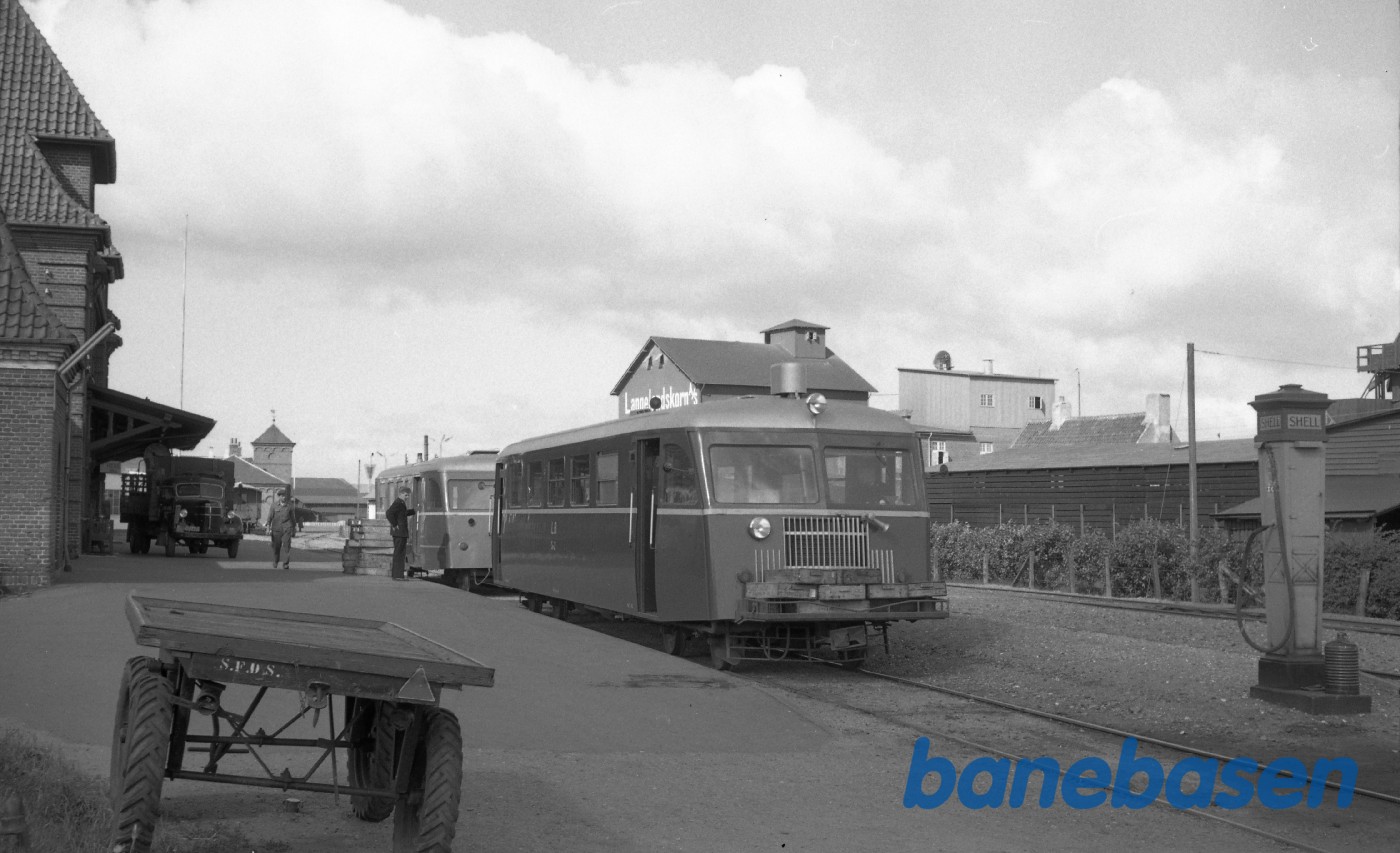 Rudkøbing station med LB Sm 2 og Sp 1 Rudkøbing station med LB Sm 2 og Sp 1