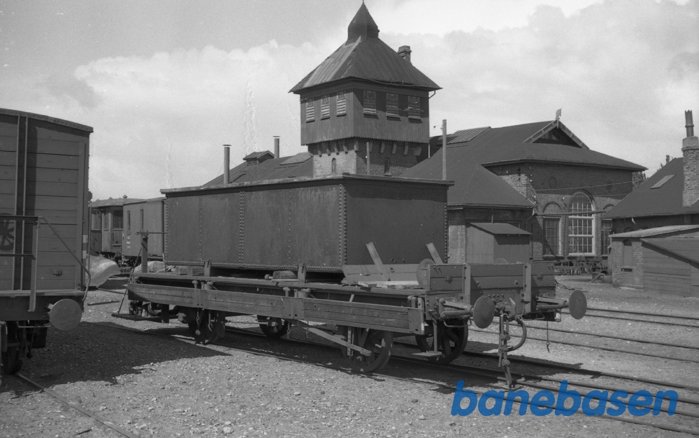 Rudkøbing station. Sprøjtevogn Rudkøbing station. Sprøjtevogn