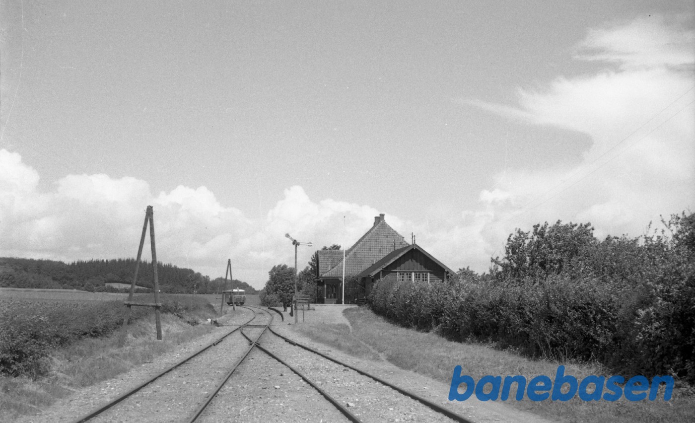 Longelse station med LB Sm 1 Longelse station med LB Sm 1