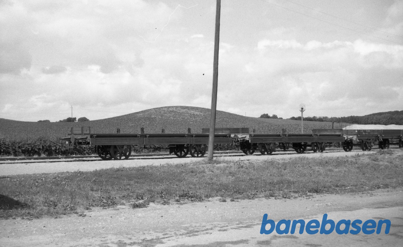Longelse station. LB Pd 198 og Pd 195 Longelse station. LB Pd 198 og Pd 195