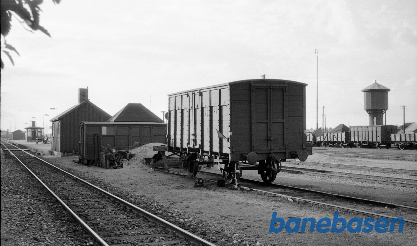 Brande station.ØSJS Qc 151 havareret i Brande Brande station.ØSJS Qc 151 havareret i Brande