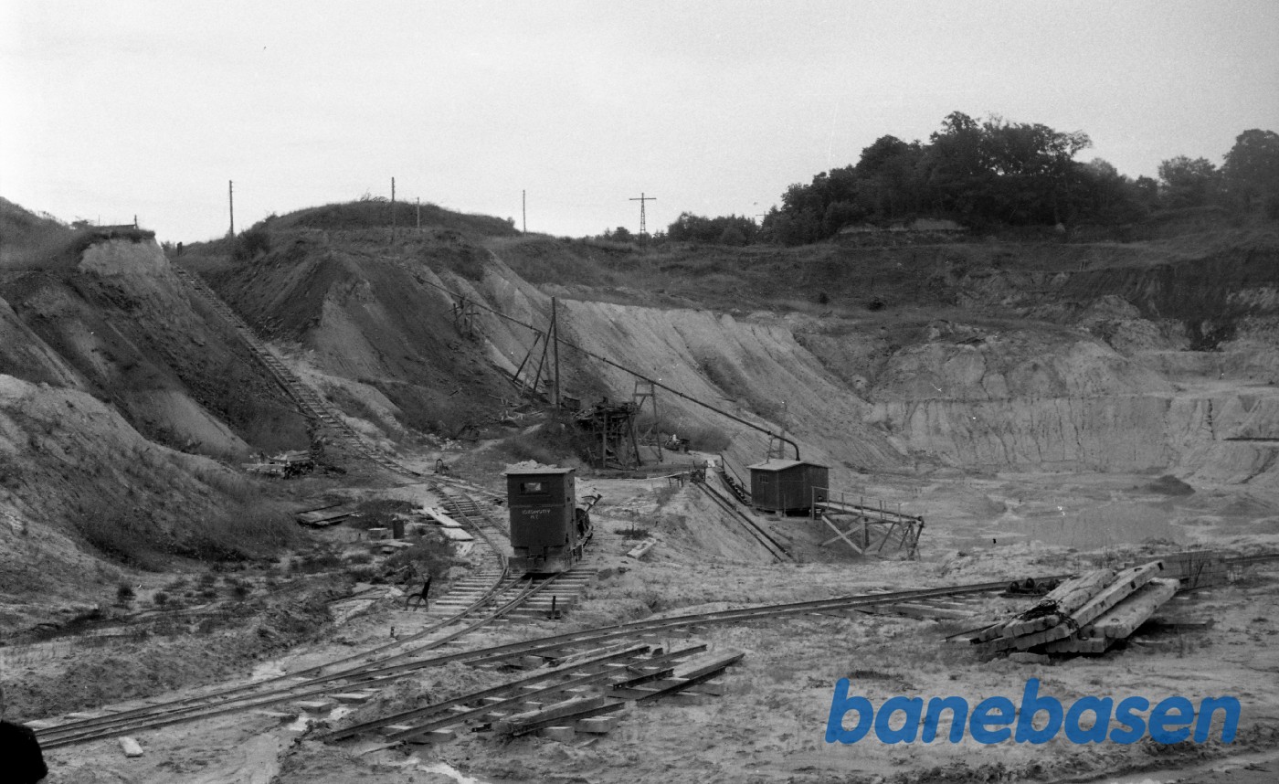 Rabækkeværket. Bruddet.Lokomotiv nr 7 Rabækkeværket. Bruddet.Lokomotiv nr 7