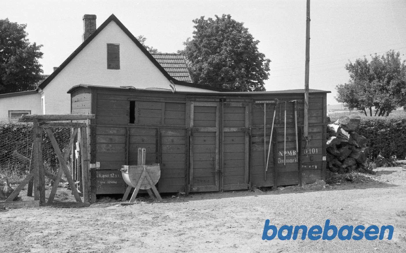 Bjæverskov Station NPMB Q 101 som skur Bjæverskov Station NPMB Q 101 som skur