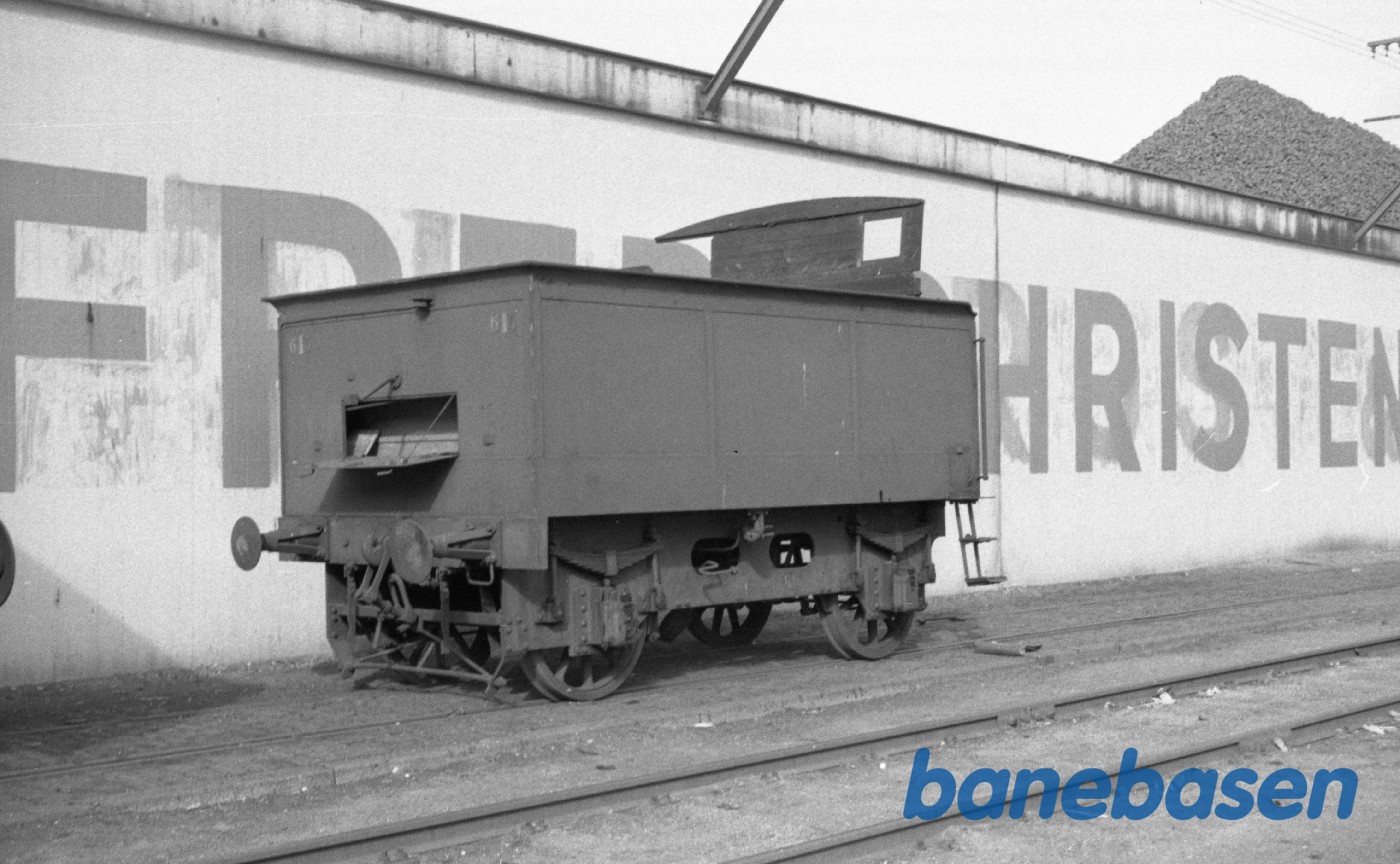Islands brygge med tender til G 617 Islands brygge med tender til G 617