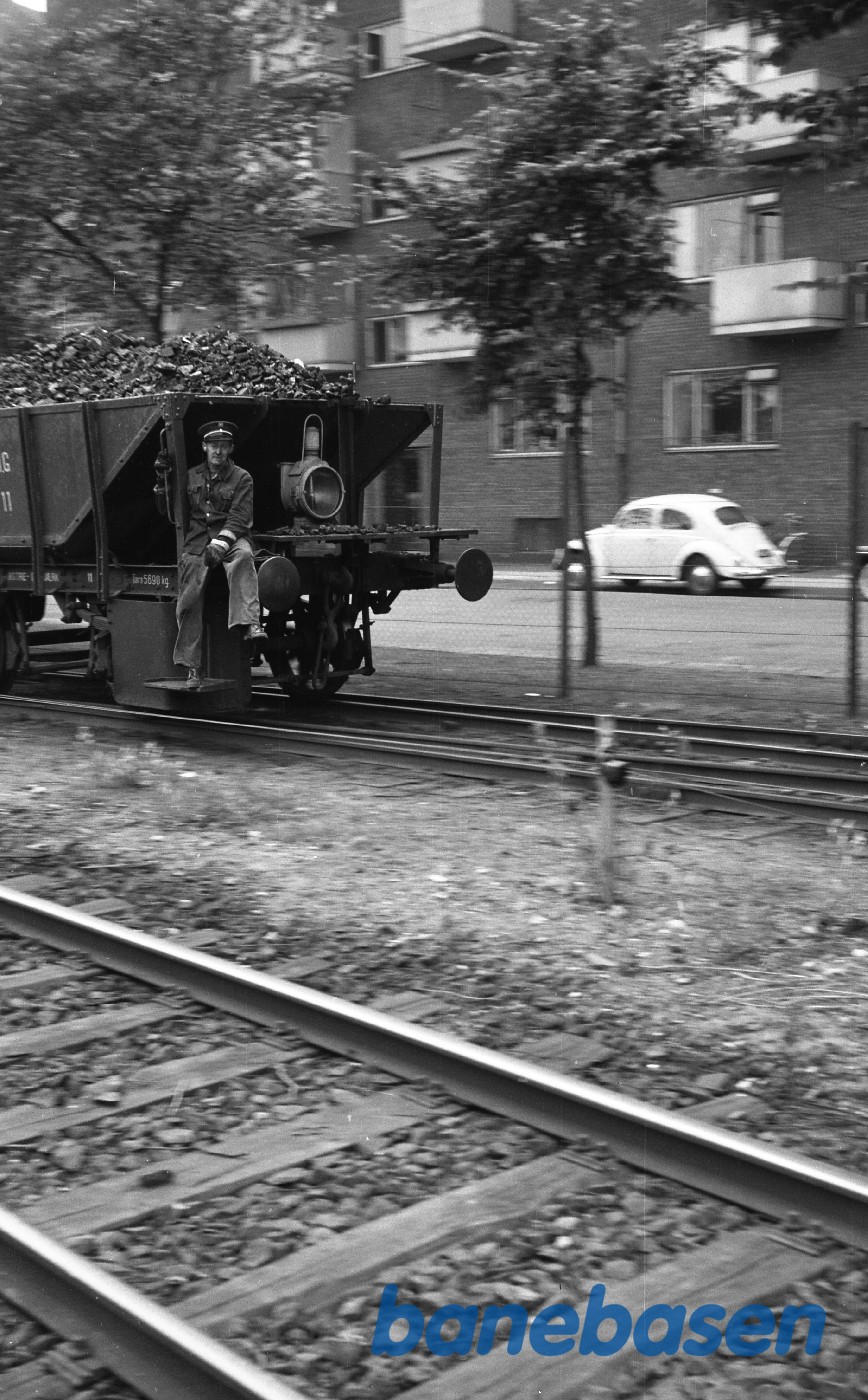 På vej op på kulbroen På vej op på kulbroen