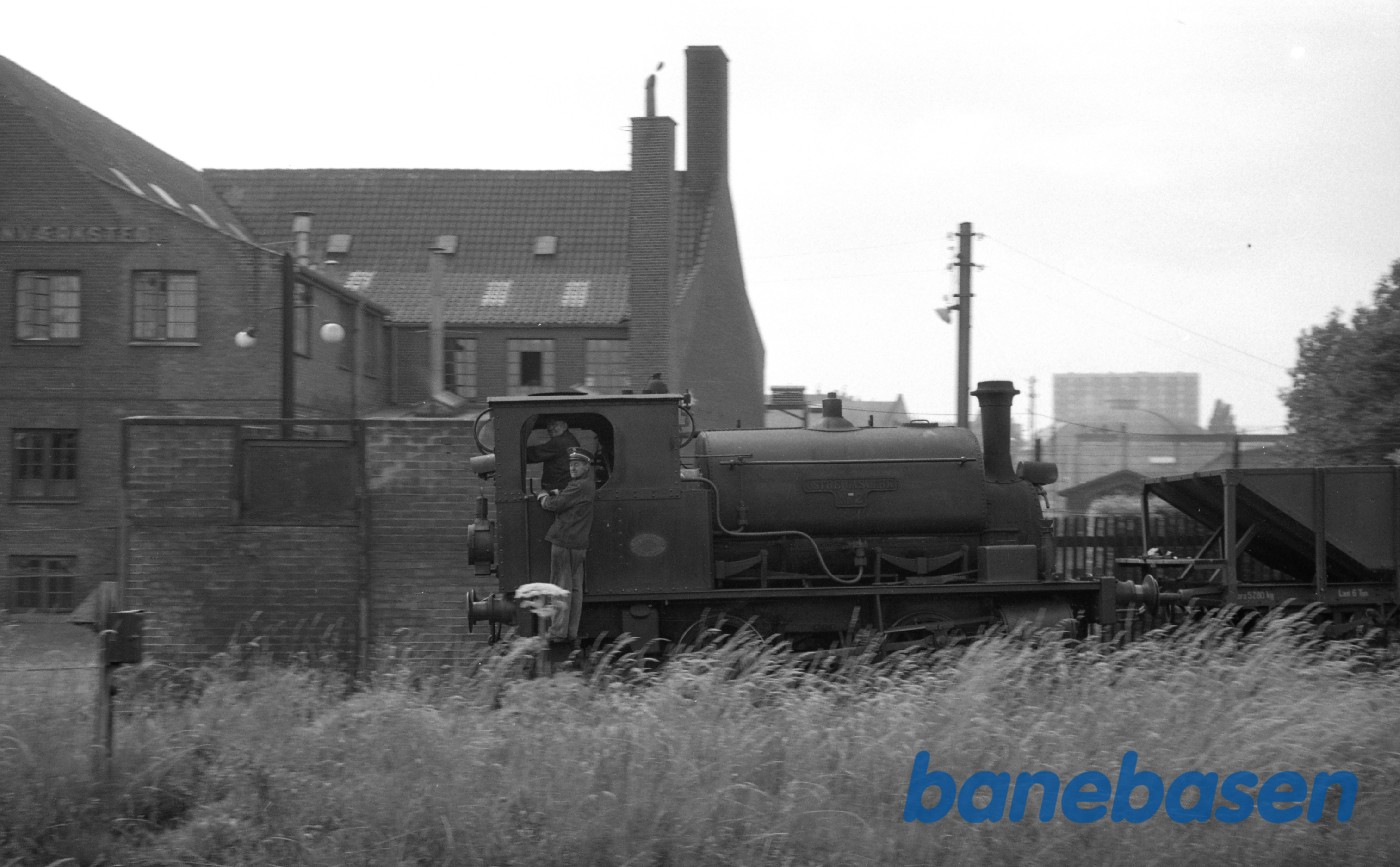 På vej ned af kulbroen På vej ned af kulbroen