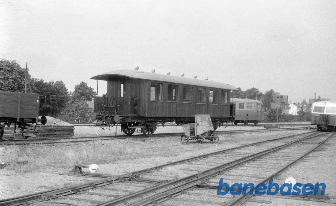 Tølløse Station med HTJ C 25 Tølløse Station med HTJ C 25