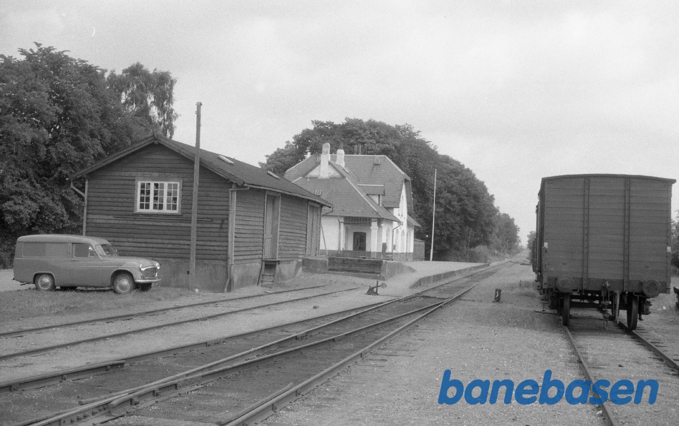 Ruds Vedby Station med godsvogne Ruds Vedby Station med godsvogne