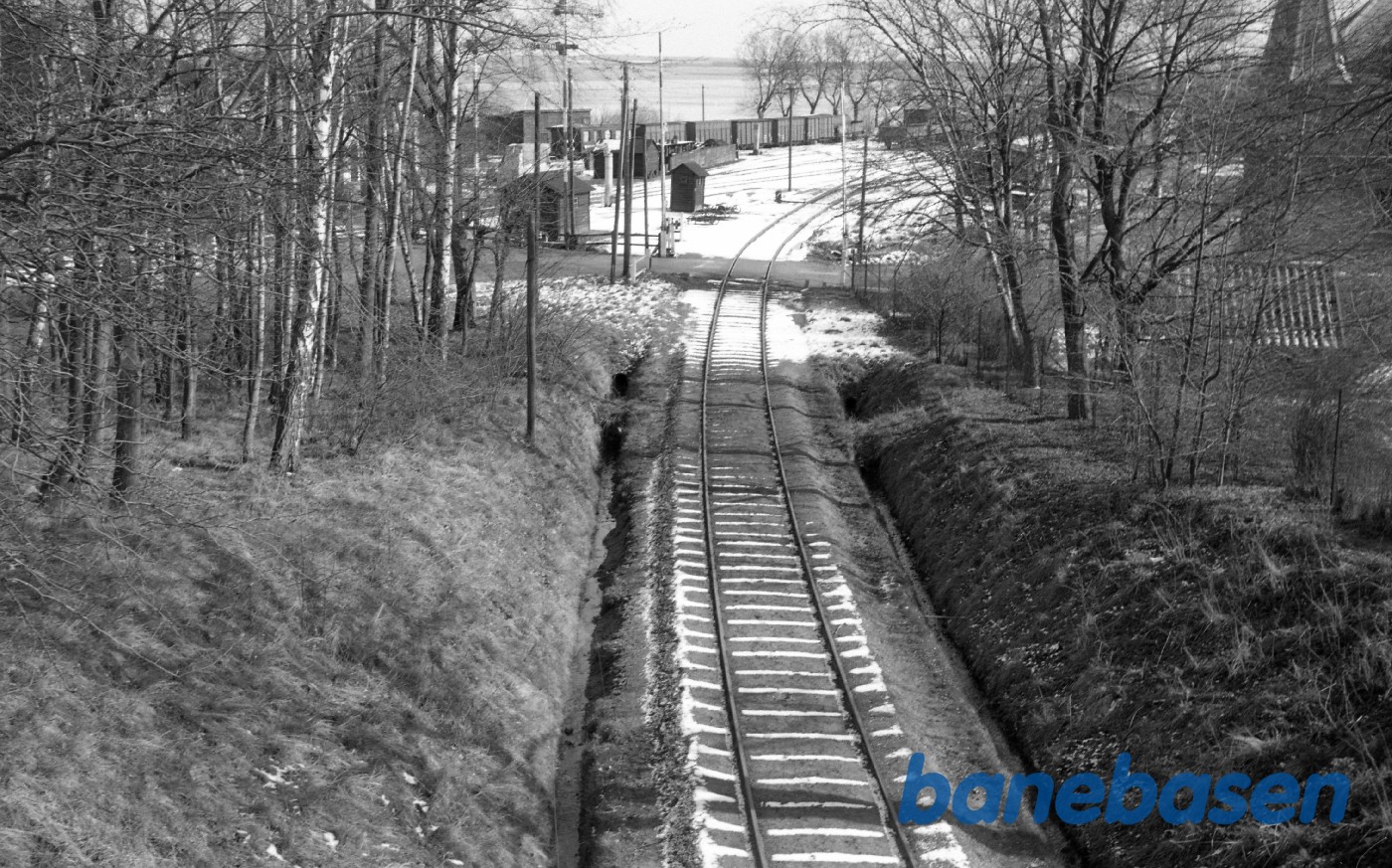 Præstø station.Indkørsel til Præstø station fra Mern Præstø station.Indkørsel til Præstø station fra Mern