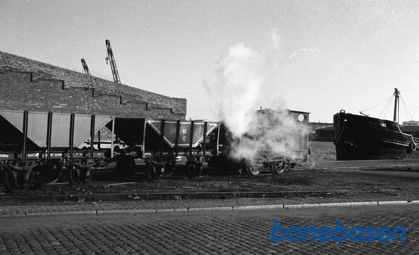 ØG 1 med tomme vogne ØG 1 med tomme vogne