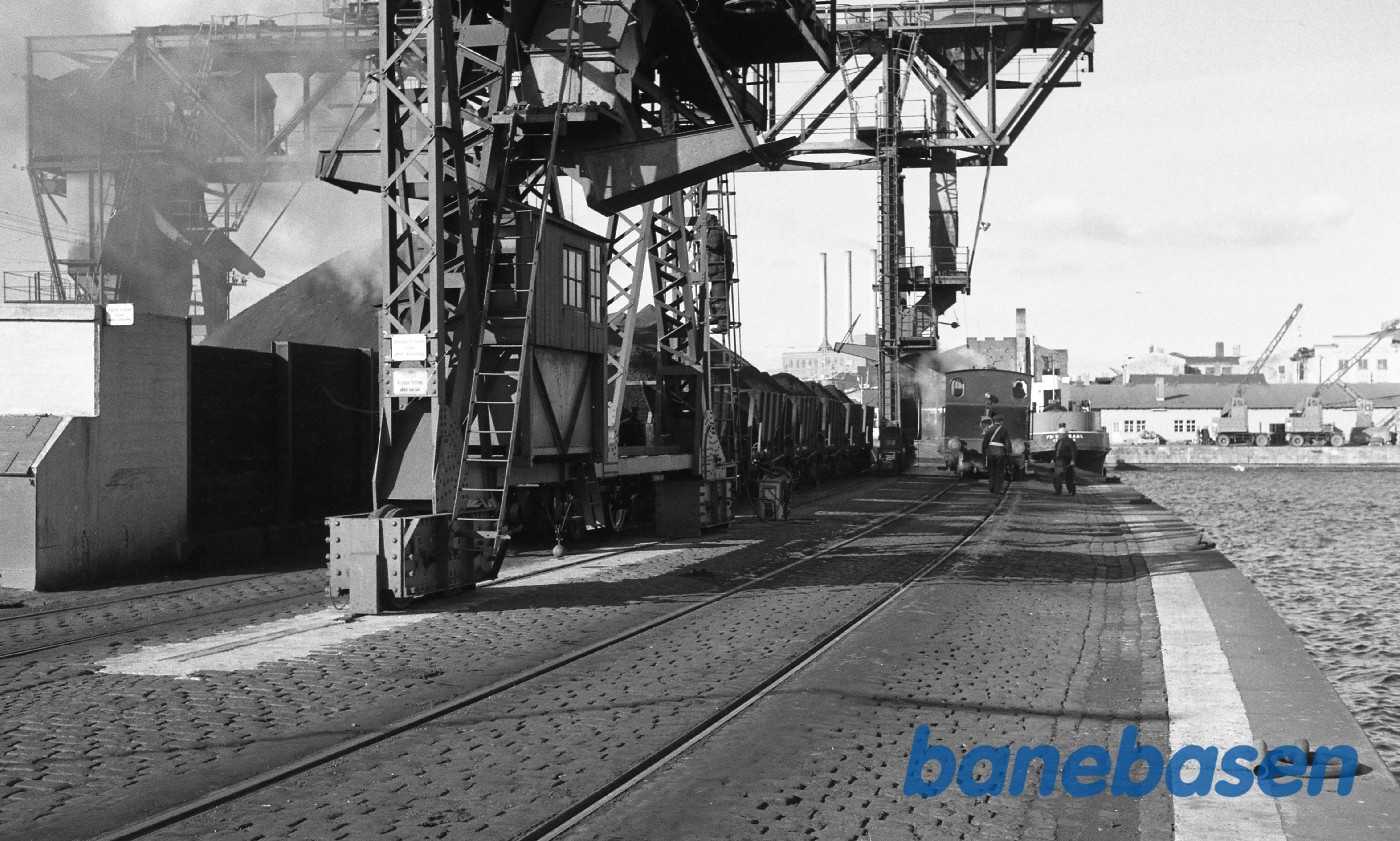 ØG 1 og ØG 3 under kranen ØG 1 og ØG 3 under kranen