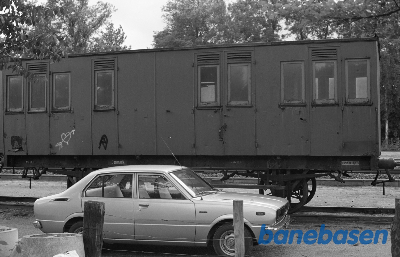 Rungsted station. Gl SFJ kupevogn Rungsted station. Gl SFJ kupevogn