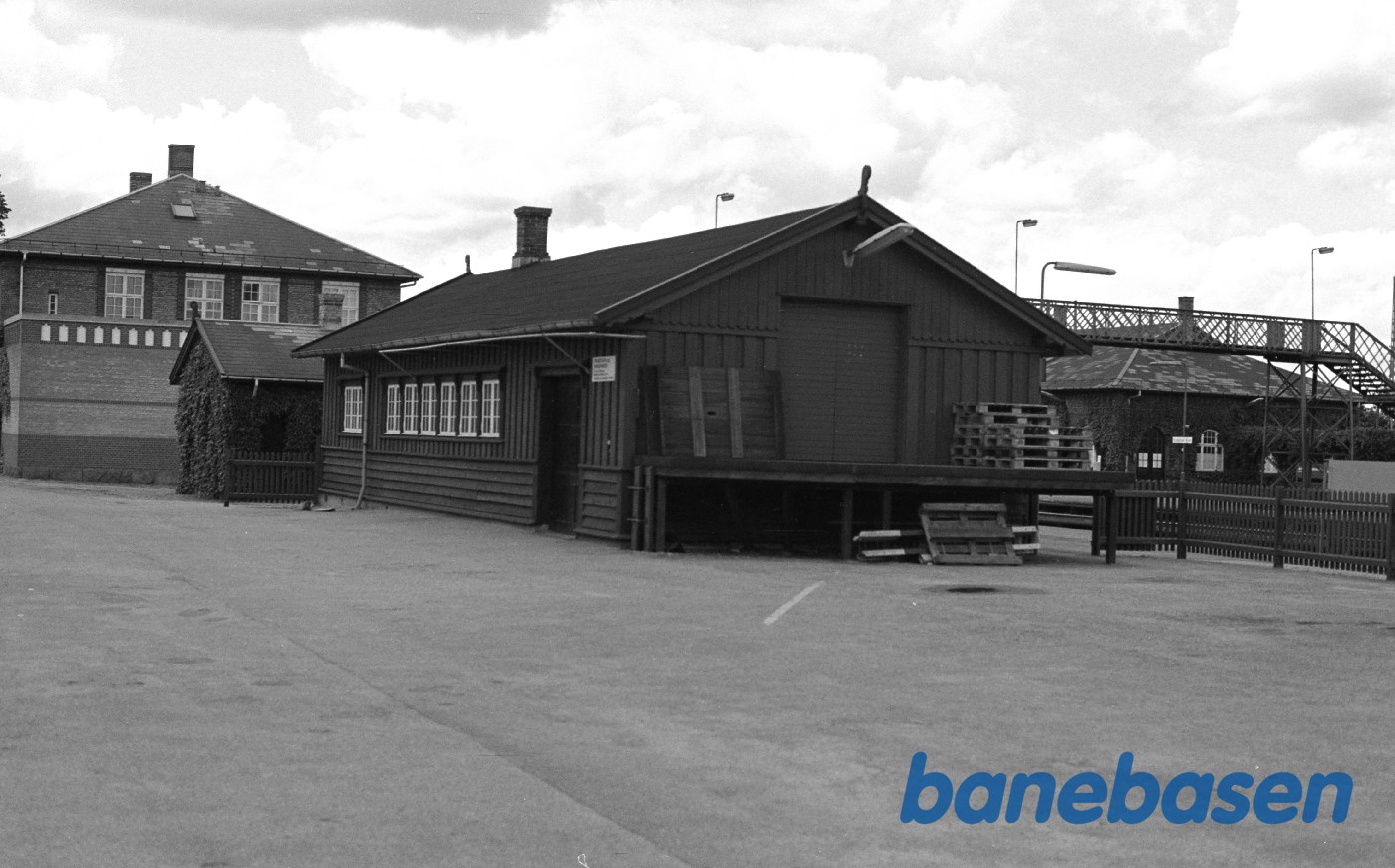 Rungsted station. Ildgodspakhuset Rungsted station. Ildgodspakhuset