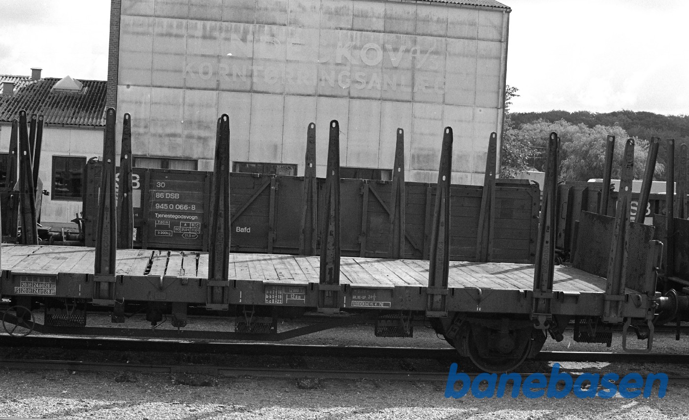 Hillerød Station. DSB Kbs 330 0 425 Hillerød Station. DSB Kbs 330 0 425