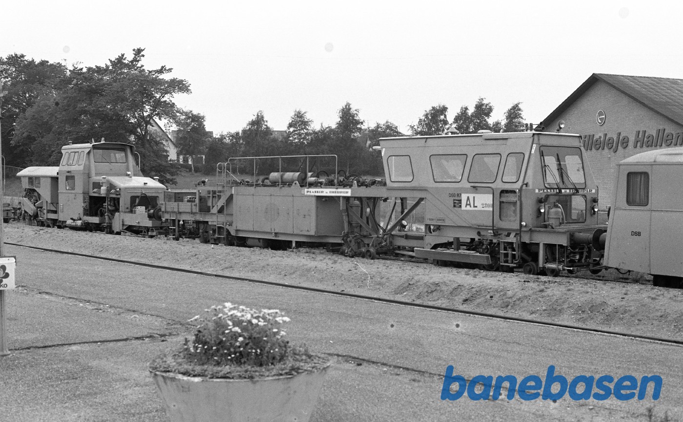 Gilleleje station med arbejdskøretøjer Gilleleje station med arbejdskøretøjer