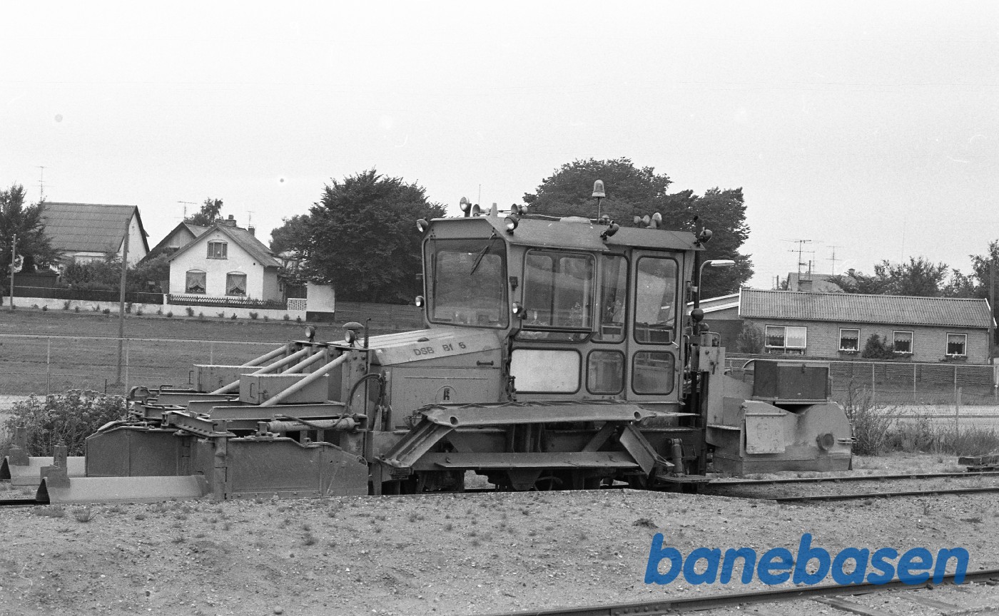 Gilleleje station med arbejdskøretøjer Gilleleje station med arbejdskøretøjer