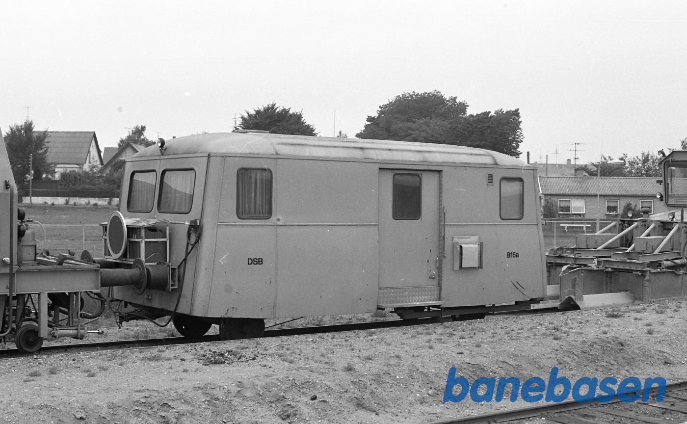 Gilleleje station med arbejdskøretøjer Gilleleje station med arbejdskøretøjer