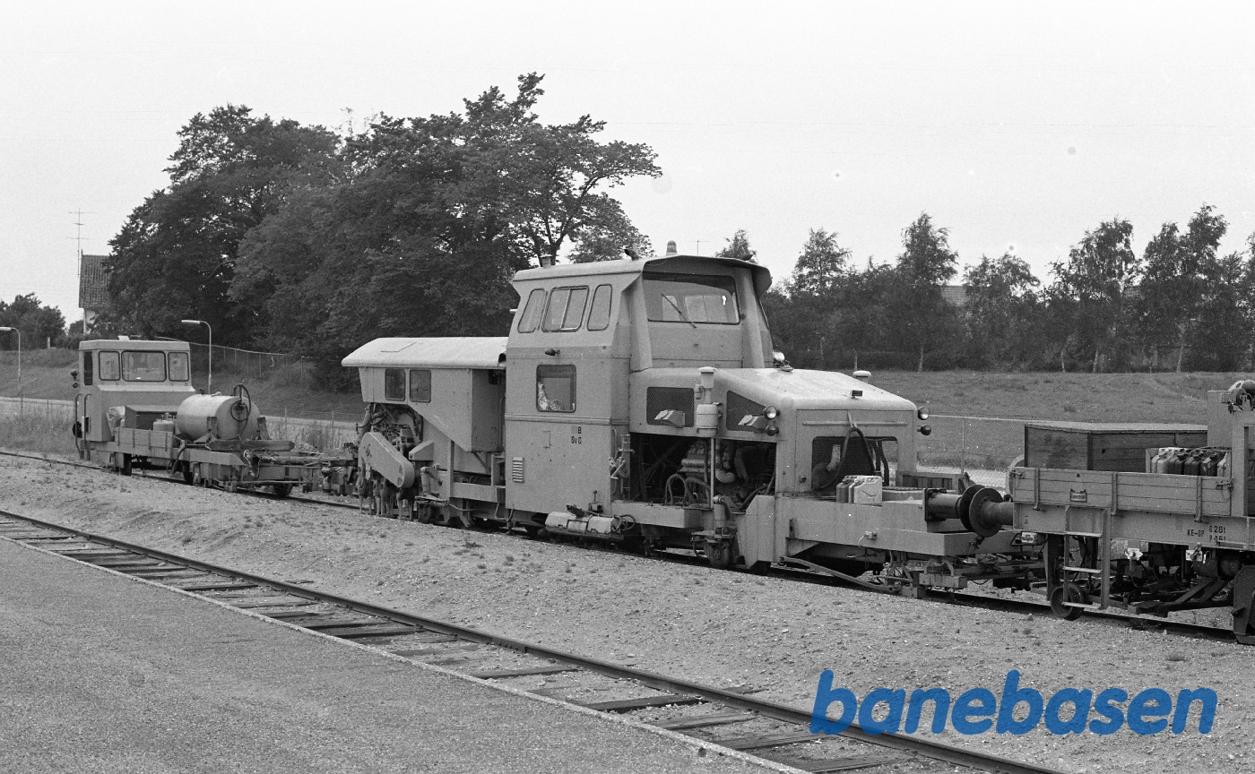 Gilleleje station med arbejdskøretøjer Gilleleje station med arbejdskøretøjer