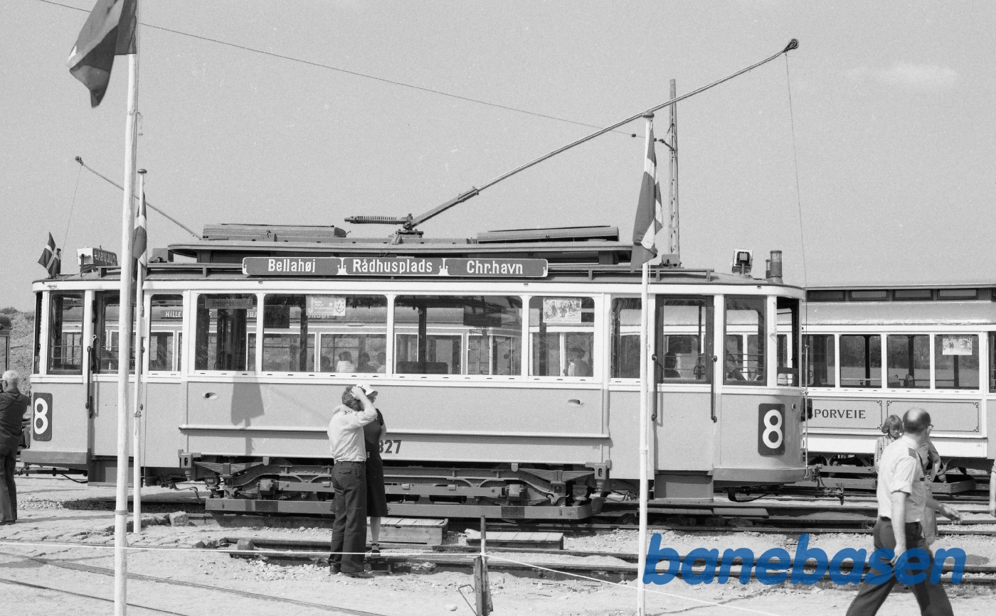 Skjoldenæsholm. Linie 8 motorvogn Skjoldenæsholm. Linie 8 motorvogn