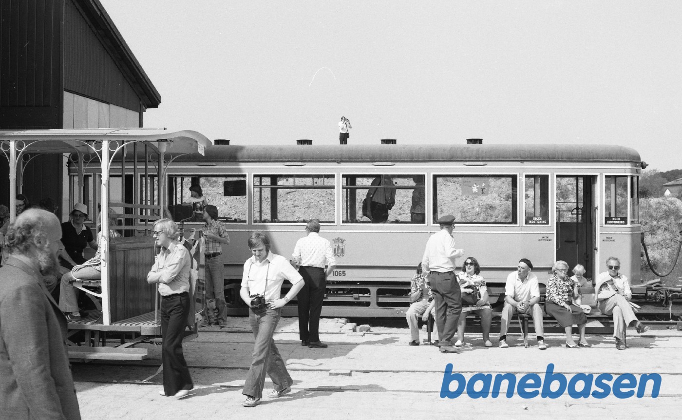 Skjoldenæsholm. Linie 13 bivogn Skjoldenæsholm. Linie 13 bivogn