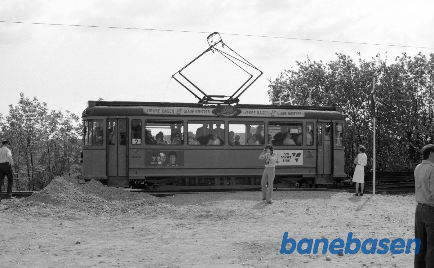 Skjoldenæsholm. Sporvogn linie 2 fra Aarhus sporveje Skjoldenæsholm. Sporvogn linie 2 fra Aarhus sporveje