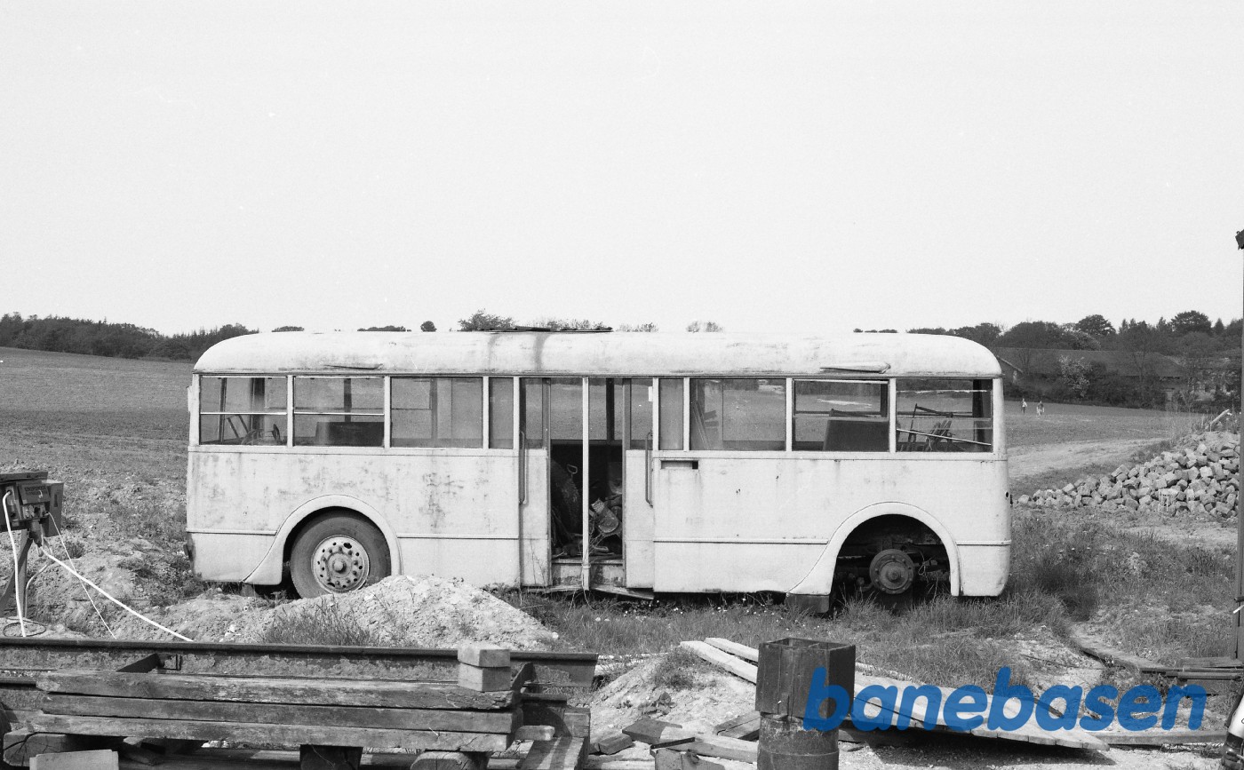 Skjoldenæsholm. Bivogn til troljevogn Skjoldenæsholm. Bivogn til troljevogn