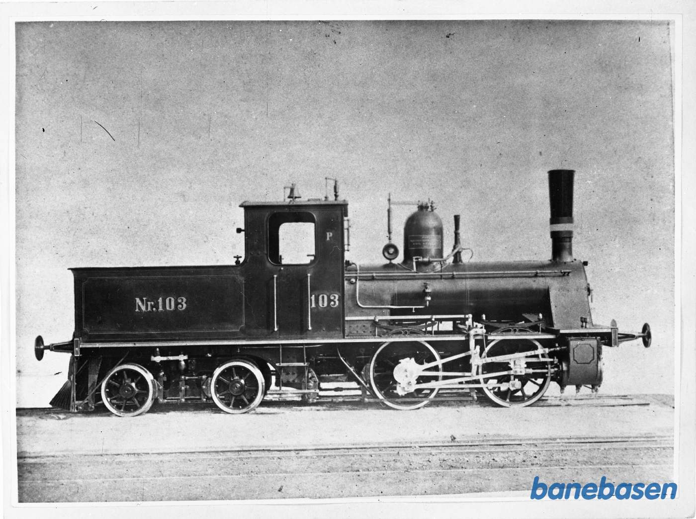 Fabriksfoto af Damplokomotiv P 103