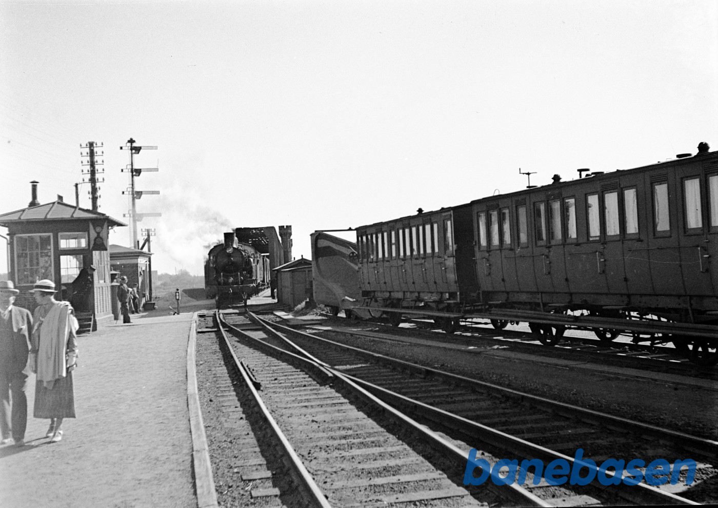 Damplokomotiv P ??? Ankommer til Masnedsund station Damplokomotiv P ??? Ankommer til Masnedsund station