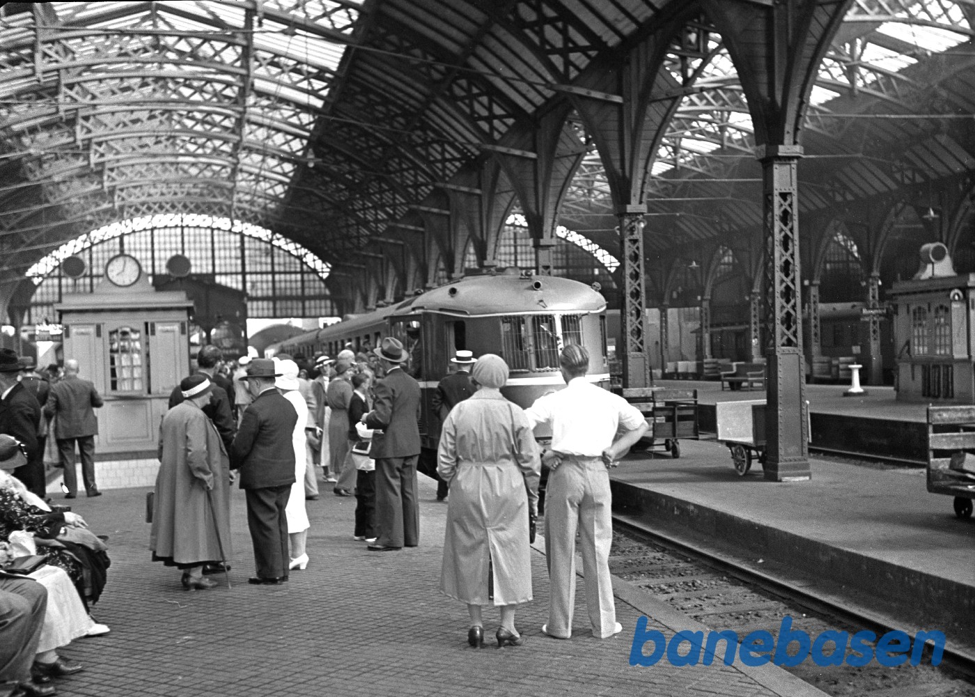 Lyntoget Østjyden på København H Lyntoget Østjyden på København H