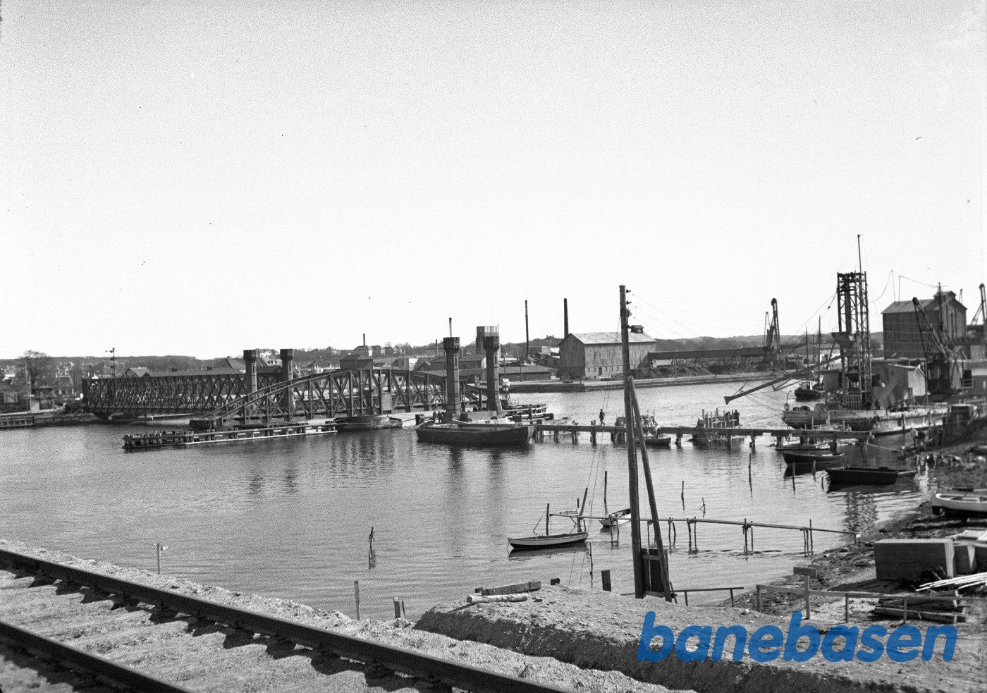 Vordingborg Havn. Gl. Masnedsundbro under midlertidig reparation Vordingborg Havn. Gl. Masnedsundbro under midlertidig reparation