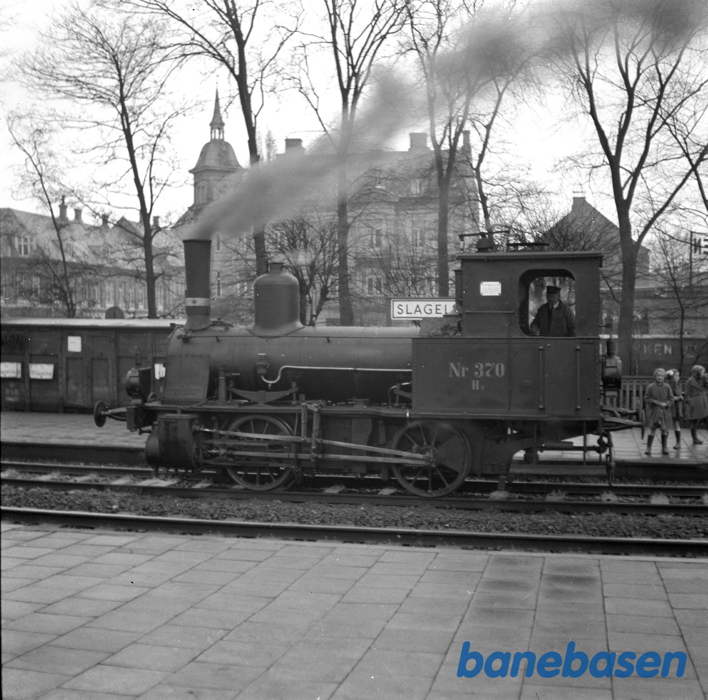 Damplokomotiv Hs 370 rangerer i Slagelse Damplokomotiv Hs 370 rangerer i Slagelse