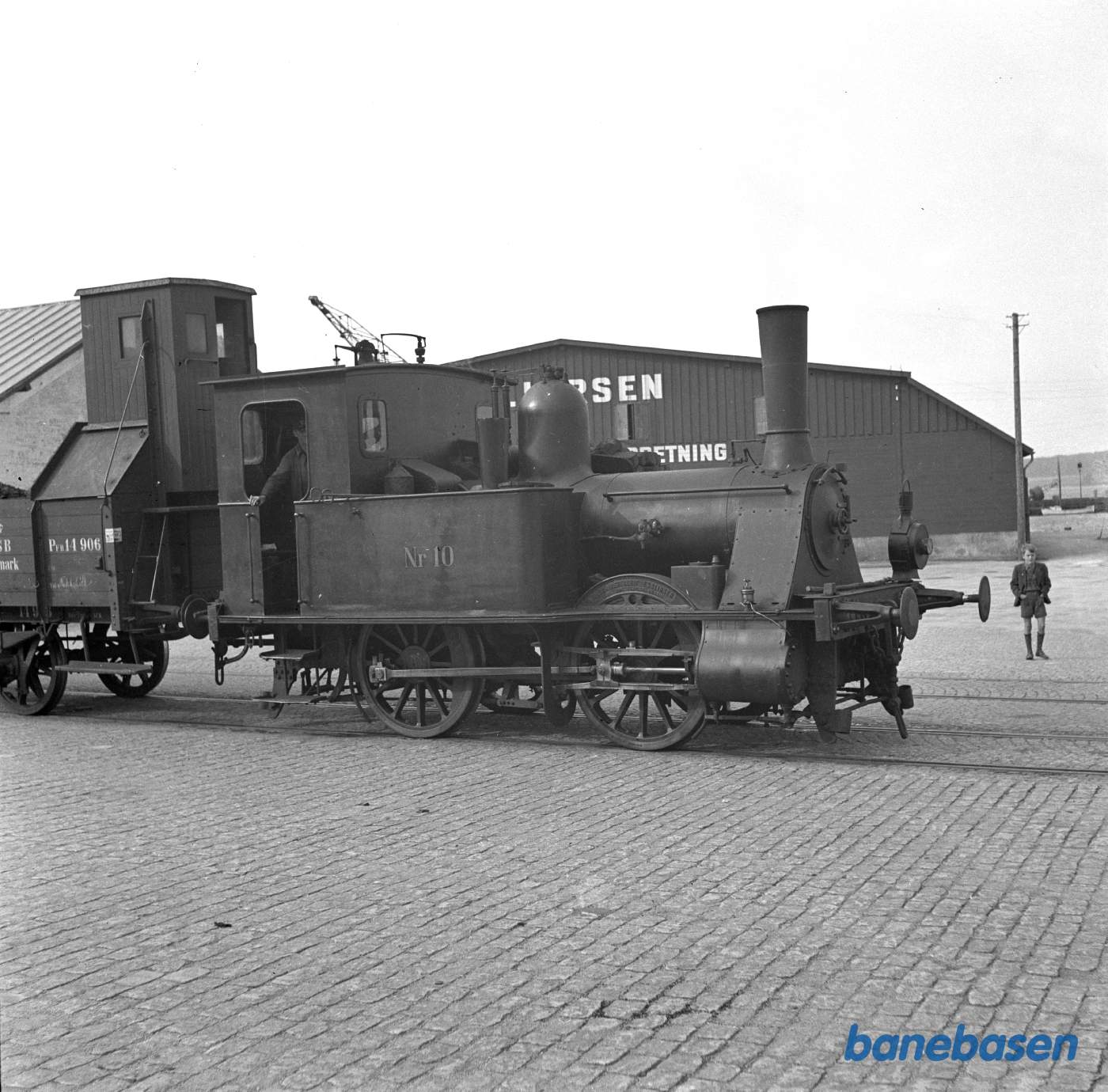 Damplokomotiv SFJ 10 rangerer på Faaborg Havn Damplokomotiv SFJ 10 rangerer på Faaborg Havn